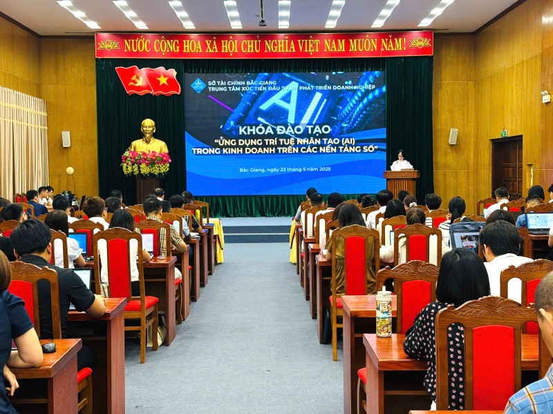 Trung tâm Xúc tiến đầu tư và Phát triển doanh nghiệp tổ chức Khóa đào tạo “Ứng Dụng Trí Tuệ Nhân Tạo Trong Kinh Doanh Trên Các Nền Tảng Số”
