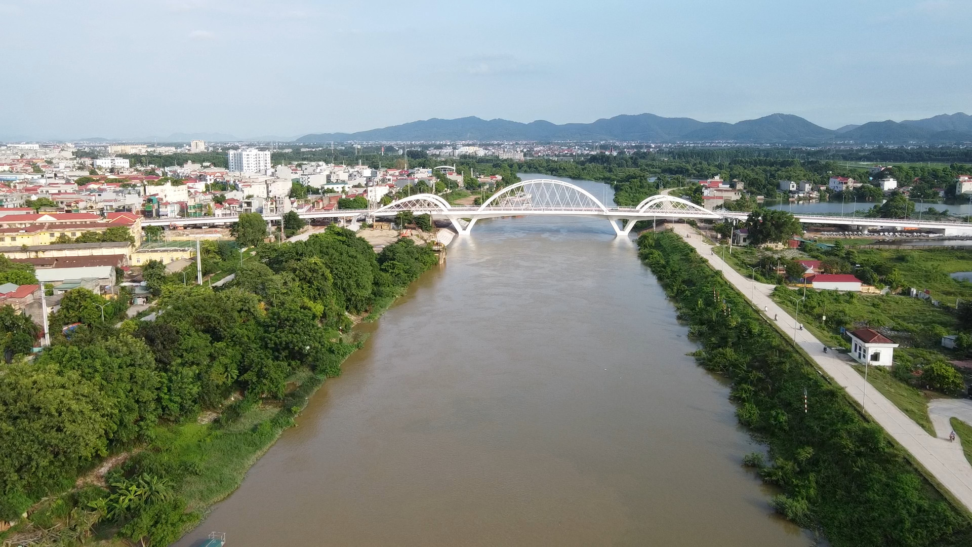 Thành phố Bắc Giang là trung tâm hành chính của tỉnh Bắc Giang.